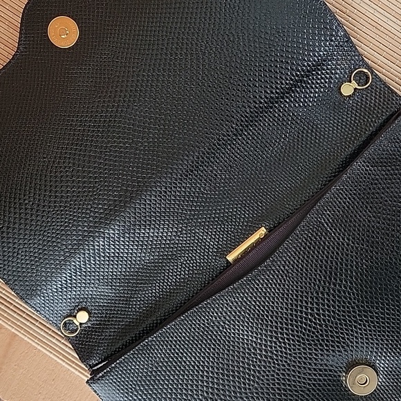 Judith Leiber Lizard Pearl Multi Color Gemstone Convertable Envelope Clutch - Picture 8 of 16